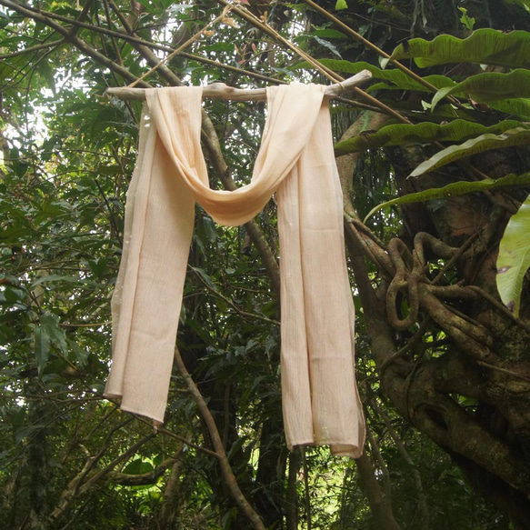 屋久島の草木染めシルクストール（月桃染めの薄紅色） 人気・おすすめ｜売れ筋商品・話題商品におすすめ 品質チェック済み 安心配送 本日出荷・最短翌日到着