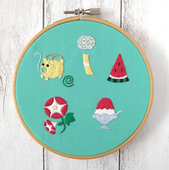 夏の思い出の刺繍枠キット *12cm枠* 季節の刺繍シリーズ キット