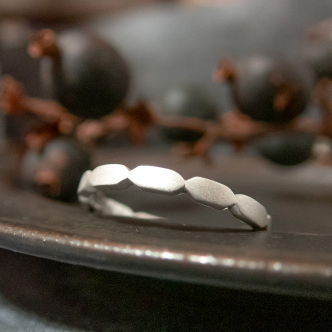 ヘキサゴンリング　ユニセックスなシルバーアクセサリー　シンプル指輪　S59