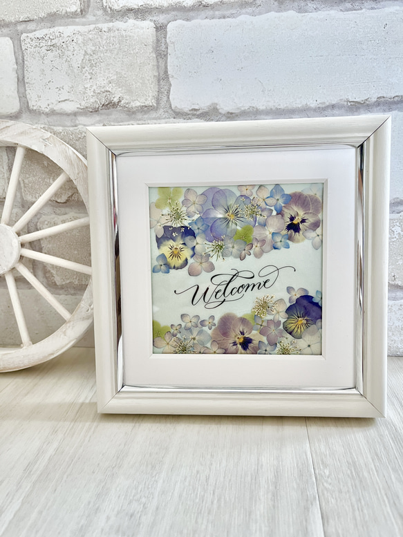 パンジー・ビオラの押し花額＊ホワイトフレーム スタンド付き 押し花