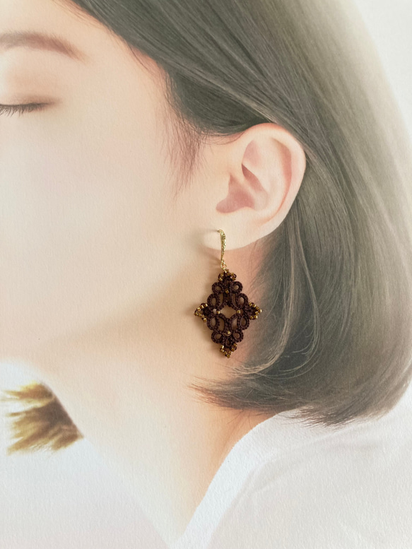 ♢♦タティングレースとビーズのダイヤ型ピアス♦♢ 9枚目の画像