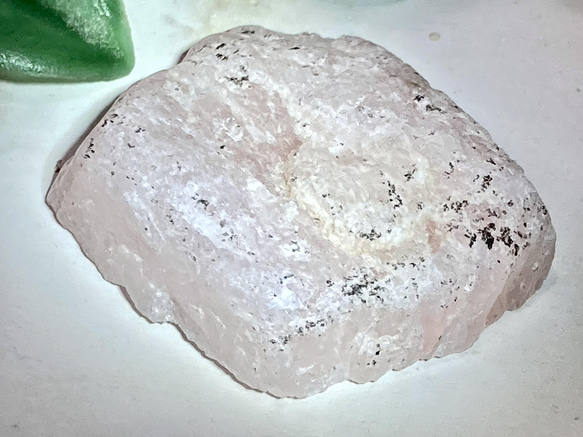 【愛の石】モルガナイト ピンク アクアマリン ピンクベリル　ラフストーン　原石 2枚目の画像