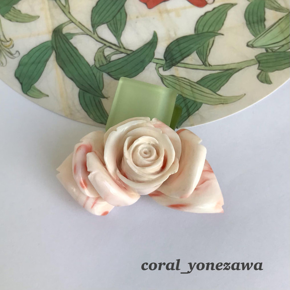 ヴィンテージブローチ 白珊瑚 薔薇彫刻 ホワイトローズ サンゴ バラ 花 上品① ヴィンテージブローチ 白珊瑚 薔薇彫刻 ホワイトローズ サンゴ
