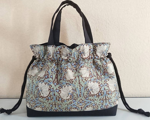 専用★ロラライハリス♡ぷっくり巾着バッグ＆ぺたんこ巾着バッグ M✰ウィリアムモリスのふっくら可愛い巾着バッグ♡アンティークな花柄