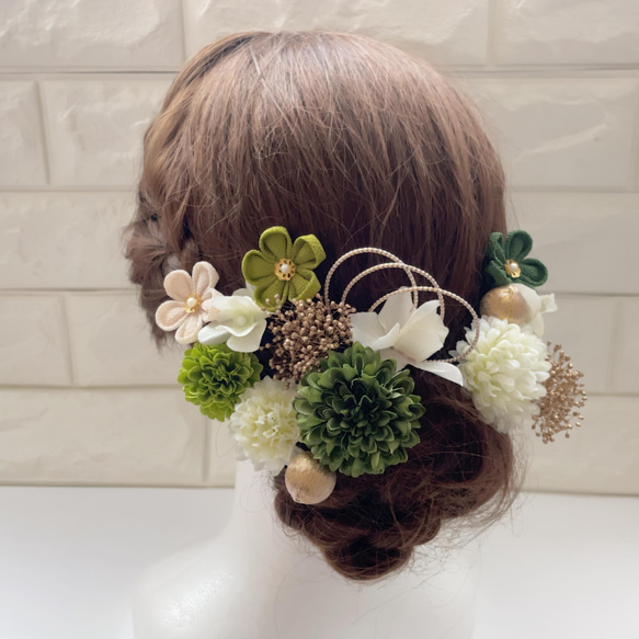 抹茶*金 ピンポンマム❁ つまみ細工小花 ❁﻿成人式 振袖 髪飾り 3枚目の画像