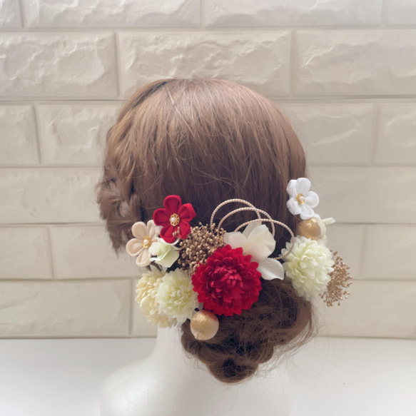 赤*金 ピンポンマム❁ つまみ細工小花 ❁﻿成人式 振袖 髪飾り 3枚目の画像