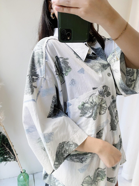白色青春滿版圖騰 古著棉質夏威夷襯衫上衣vintage Aloha Shirt 第5張的照片