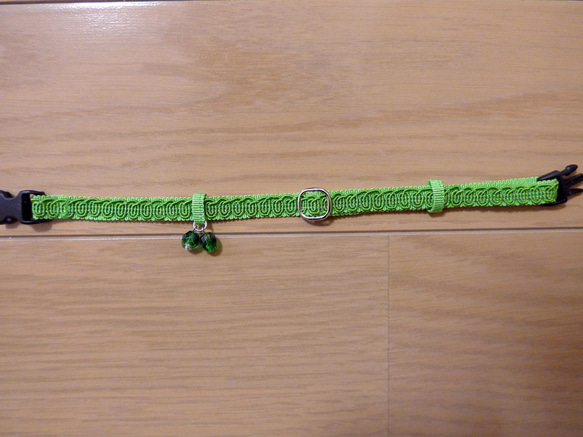 猫の首輪　トリミングブレード　くるくる模様　萌黄色 4枚目の画像