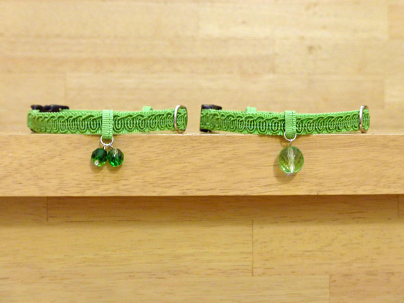 猫の首輪　トリミングブレード　くるくる模様　萌黄色 1枚目の画像