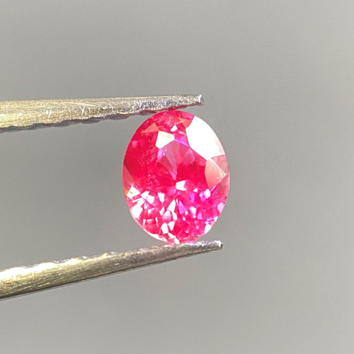 非加熱ピンクサファイア ルース 0.31ct スリランカ産 蛍光有