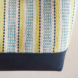 果子露色手工編織布桶托特包（淺藍色） 第4張的照片