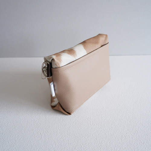 極美品 エトロ ハンドバッグ 総柄 オールレザー 肩掛け可 フローラル ベージュ 極美品 エトロ ハンドバッグ 総柄 オールレザー 肩掛け可