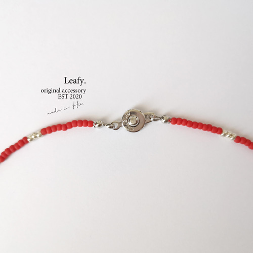 ワインレッドのビーズネックレス ビーズアクセサリー シルバー