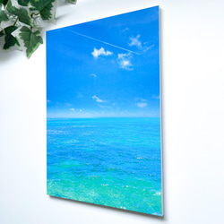 海と飛行機雲【A4サイズ写真＋発泡パネル加工】 3枚目の画像