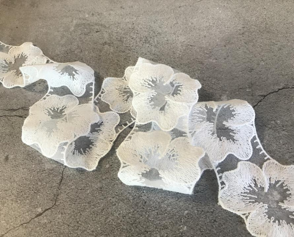 3弁の花びらモチーフ 2m オーガンジーレース 日本製 lace-No,124 8枚目の画像