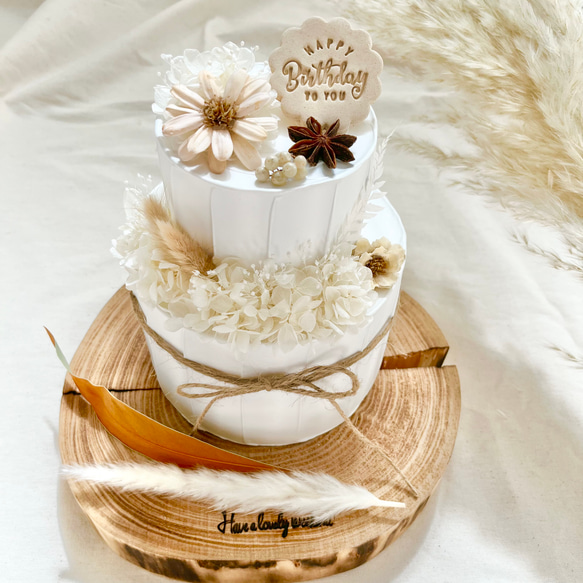 【再販】マーガレットフラワーとホワイト紫陽花のクレイケーキ♡ 2枚目の画像