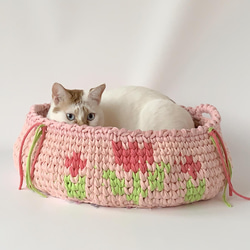 チューリップ柄 ピンクの猫・犬用ペットベッド 2枚目の画像