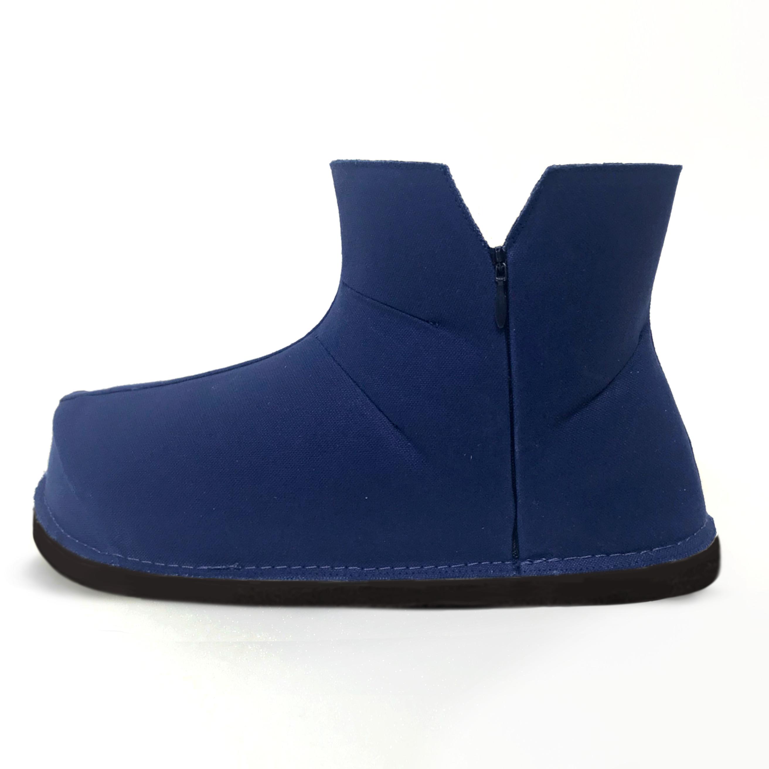 プレーンなキャンバスブーツ