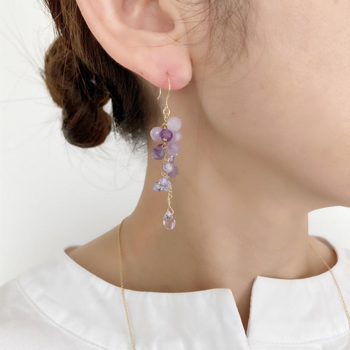 ゆれる> 藤の花×天然石 ピアス/イヤリング ピアス（フック