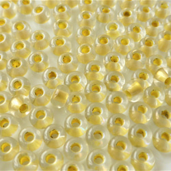 10 克 8/0 3 毫米透明淡黃色寶仕奧莎捷克種子珠 第3張的照片