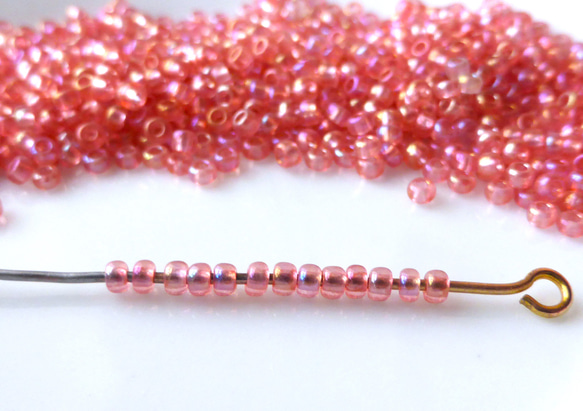 10 克 11/0 2 毫米淡粉紅色極光寶仕奧莎捷克種子珠 第1張的照片