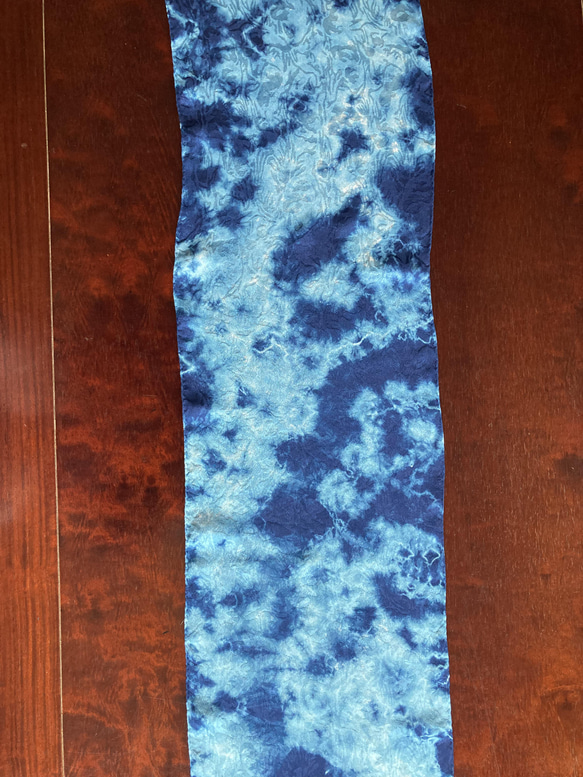 天然藍染　プチ絹スカーフ 3枚目の画像