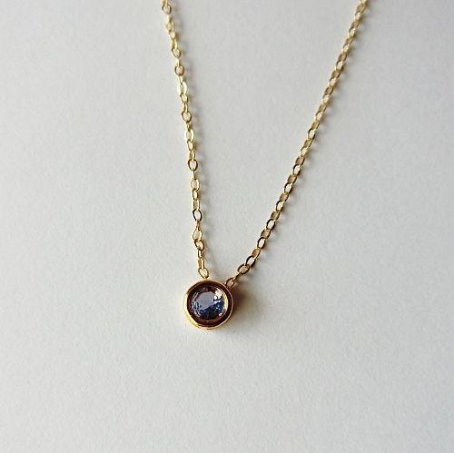 誕生石のベゼルネックレス