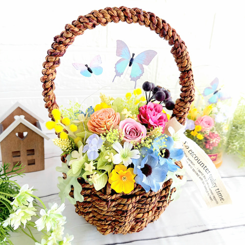 最終価格　花籠　フラワーバスケット　ハンドメイドキルト　ヘキサゴン　手縫い 花かご】人気!!蝶が舞う♪フラワーバスケット（ラッピング無料）誕生日