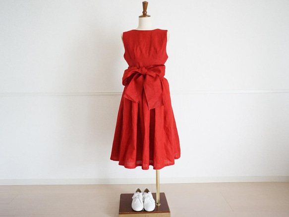 \ 降價70% / 束腰絲帶亞麻連衣裙（紅色）38 第3張的照片