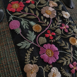 【送料無料】Kissako／ボタニカル刺繍のミニボストン(利休バッグ) 3枚目の画像