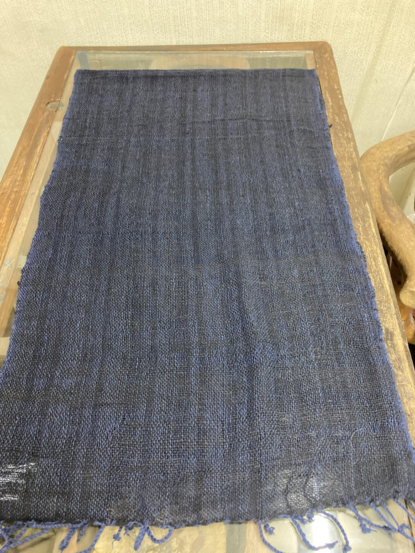 藍染め染め直し手織りスカーフ 7枚目の画像