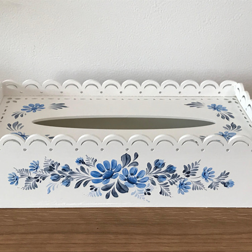 薄型ティッシュボックス白地青マーガレット(トールペイント