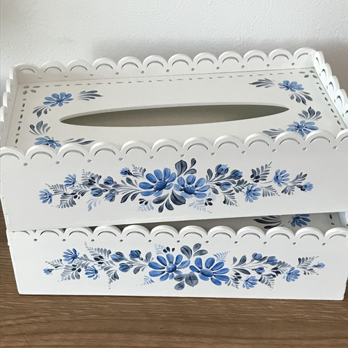 薄型ティッシュボックス白地青マーガレット(トールペイント