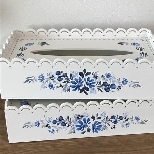 薄型ティッシュボックス白地青マーガレット(トールペイント