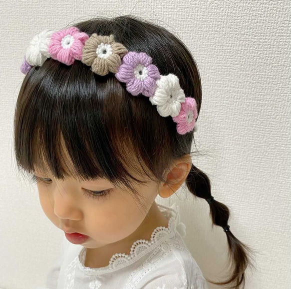ぷっくりお花 花冠 ヘアバンド.ﾟ・*. 出産祝いや退院着、ニューボーン