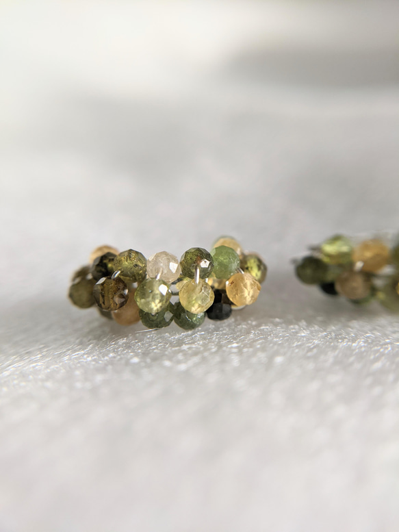 SV925 秋季色卡其色魅力色天然石綠色電氣石漸變圈耳環或耳環 14kgf 可能十月生日石 第2張的照片