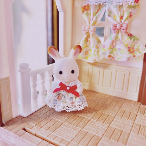 シルバニア＊チューリップワンピース＊赤ちゃんサイズ おもちゃ