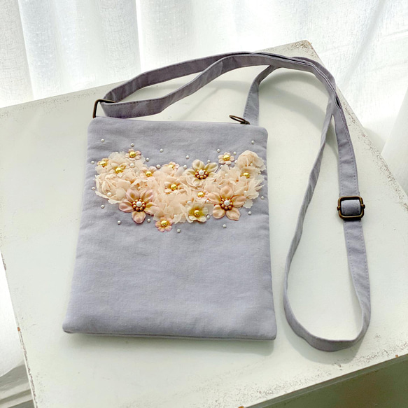 [英文刺繍イニシャル可能]アジサイミニクロスバック 2枚目の画像