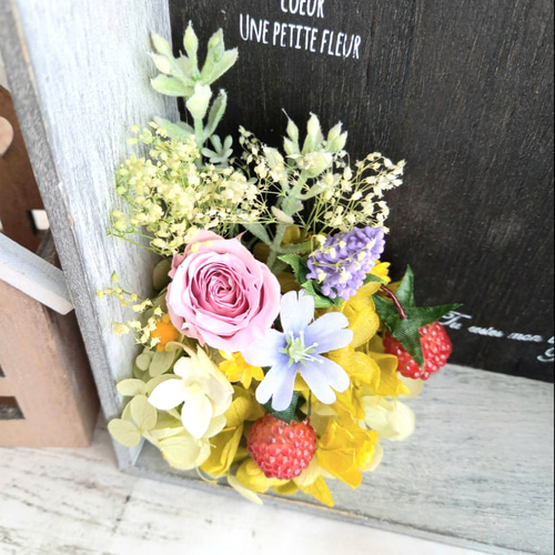 プリザーブドフラワー】花の森の動く 小人 ボックス フラワーアレンジ