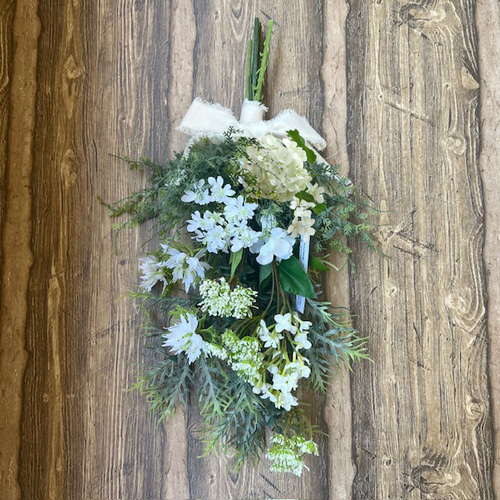 再販)アーティフィシャルフラワー・ハーブ&白い小花のグリーンスワッグ