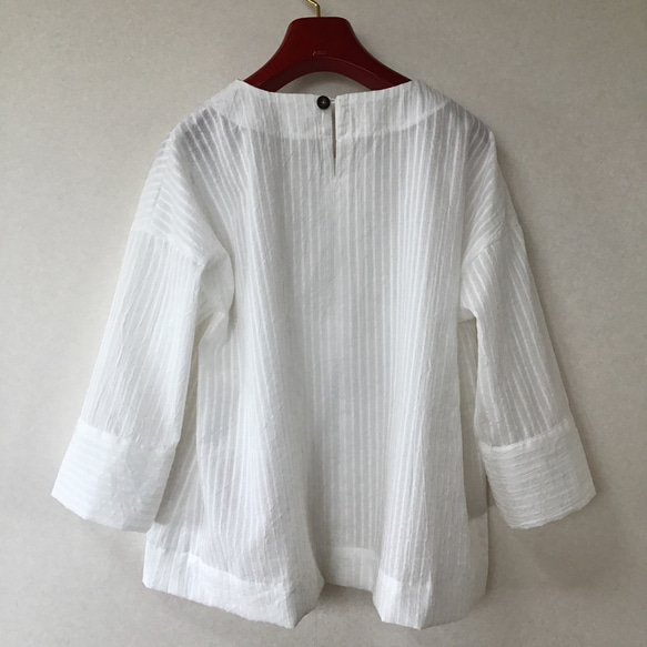 手作りキット(生地違い　爽やかなストライプ)　Vネックプルオーバーブラウス(004)が届いてすぐに作れます！ 7枚目の画像