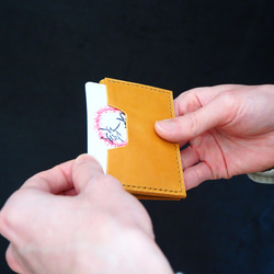 カードが入るキーケース薄型 yellow〈プルアップレザー〉 3枚目の画像