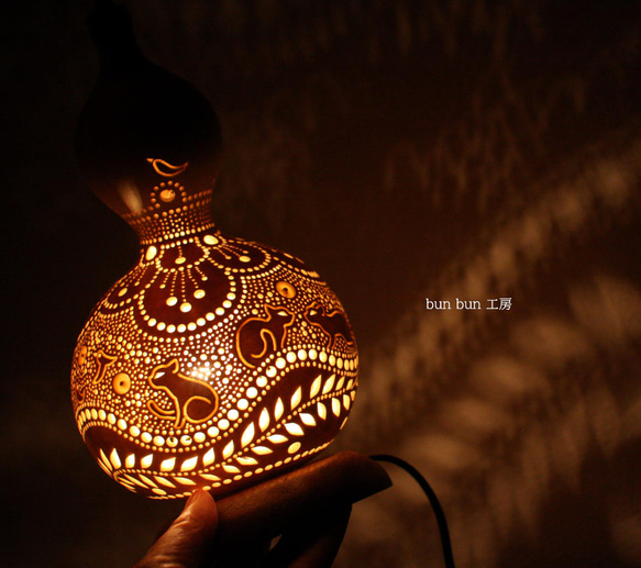 ひょうたんランプ--猫と小鳥 スタンドライト・テーブルランプ