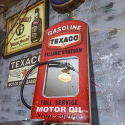 アメリカンヴィンテージ Style/ ウォールデコレーションミラー/ TEXACO & ガソリン 給油ノズル付/ 1枚目の画像