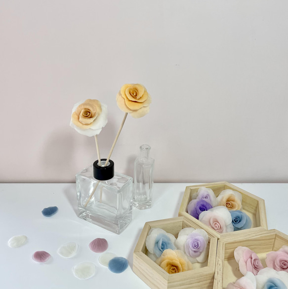 エッセンシャルオイルディフューザー；手作り粘土シミュレーションバラの形・・・シャンパンカラー        Ω 人気・おすすめ｜省スペース設計・旅行向けにおすすめ お得商品 プライバシー配送 翌日お届け対応