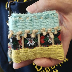【ウクライナ支援】ウクライナリボンの手織りミニミニポーチ 8枚目の画像