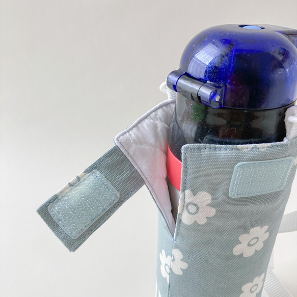 肩紐カバー付きお花とストライプの水筒ケース　くすみブルー　スケーター470mlのステンレス水筒にぴったり 6枚目の画像