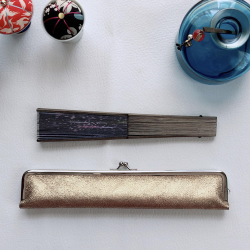 新品] 鉄扇 風林火山金色文字入り 収納ケース付き スタイリッシュな