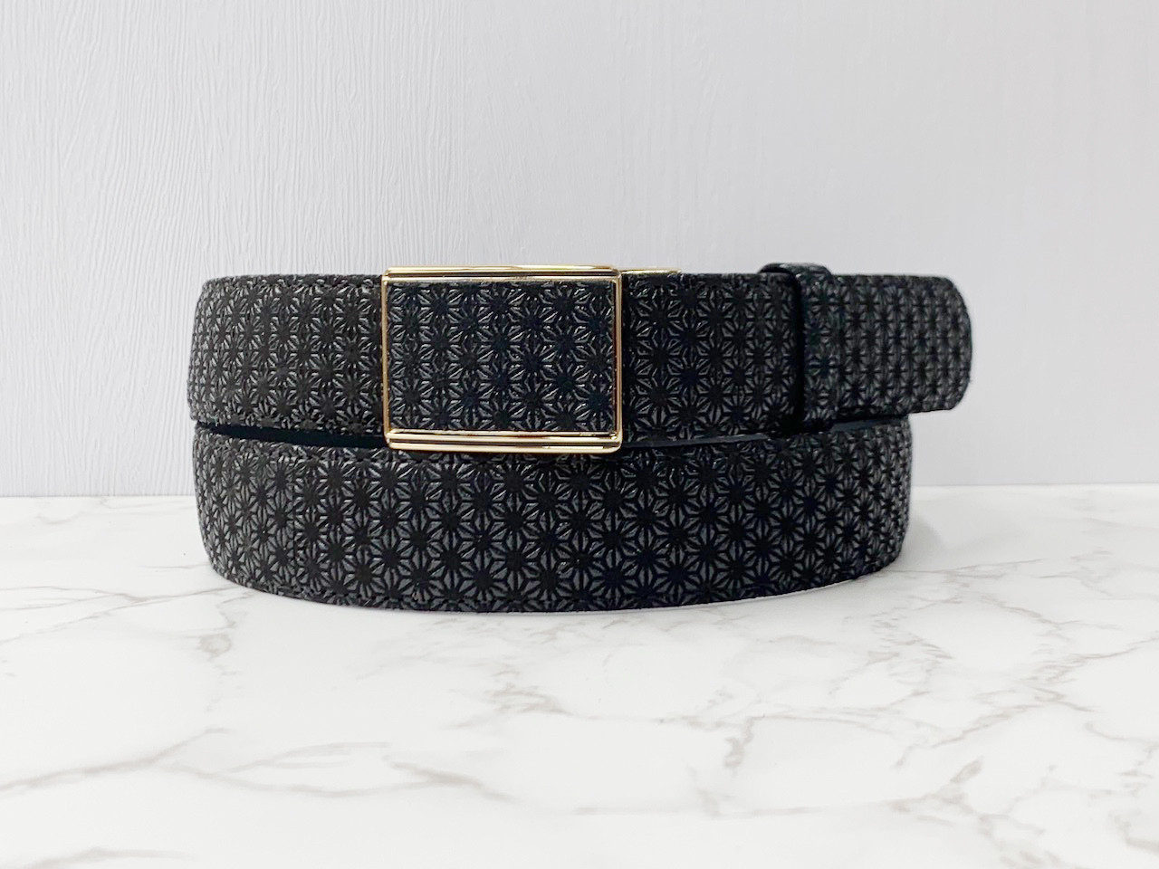 日本製　印伝　鹿革　上質　ベルト　真鍮磨き上げ金具