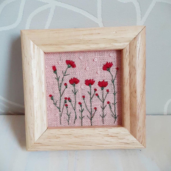 虎の刺繍アート 赤いフレーム 額縁　インテリア 虎 刺繍画・刺繍絵 額縁入り 大きいサイズ - メルカリ